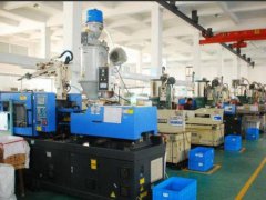 如何進(jìn)行改性工程塑料注塑機(jī)的每日維護(hù)？